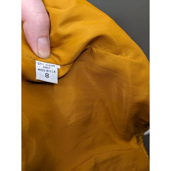 Albert Nipon Gold Vest - Picture 7 of 9